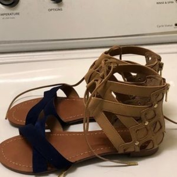 Cute cobalt blue flats sandals! - Picture 4 of 4